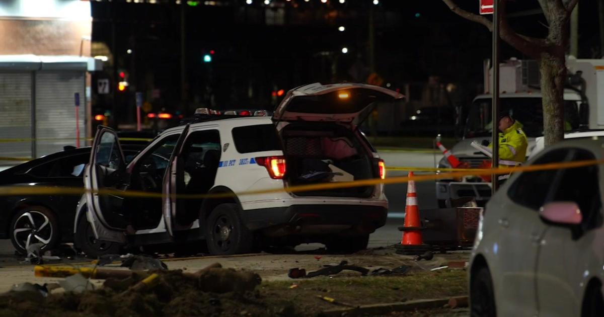 Woman Struck Killed In Crash Involving Nypd Car In Queens Cbs New York 