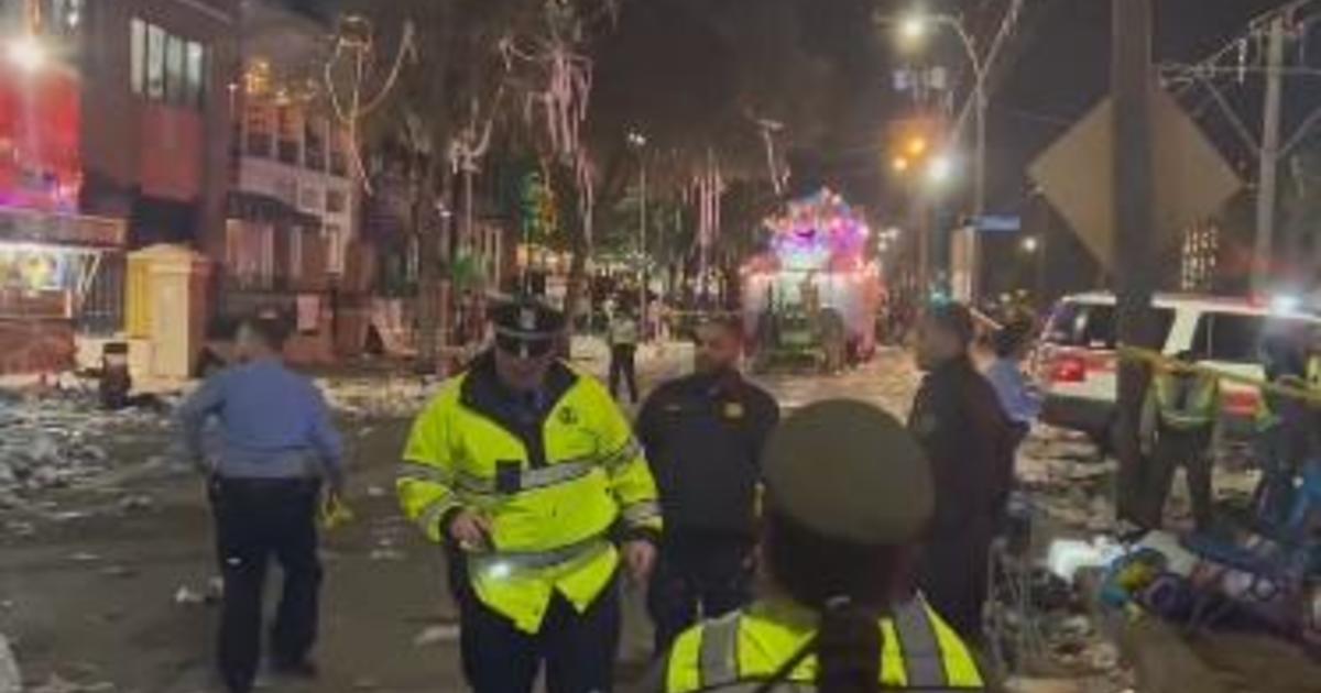 5 people shot along Mardi Gras parade route, police say