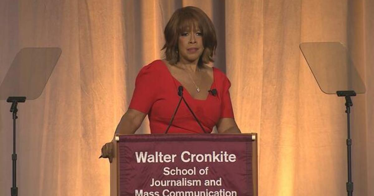 Gayle King receives Walter Cronkite Award for Excellence in Journalism
