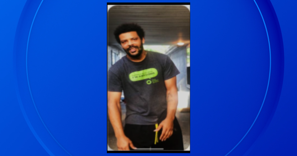 Crime Stoppers offering 2,500 for tips after man fatally shot at