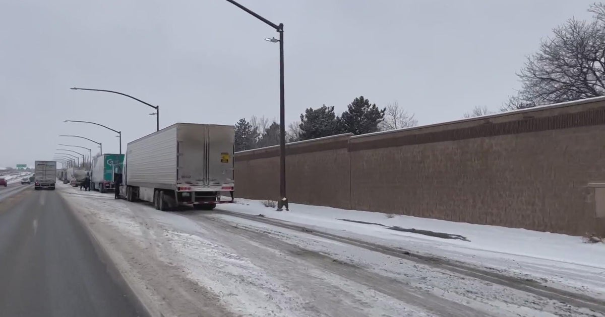 Snow creates slick conditions along the Front Range - CBS Colorado