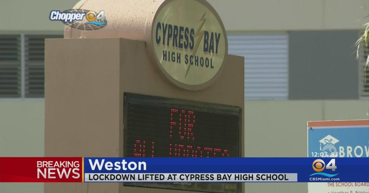 Cypress Bay High School Lockdown Lifted Cbs Miami 