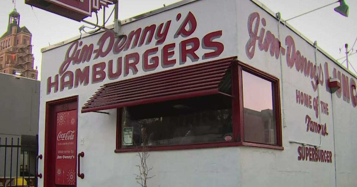 Downtown Sacramento diner restaurant Jim-Denny's reopening