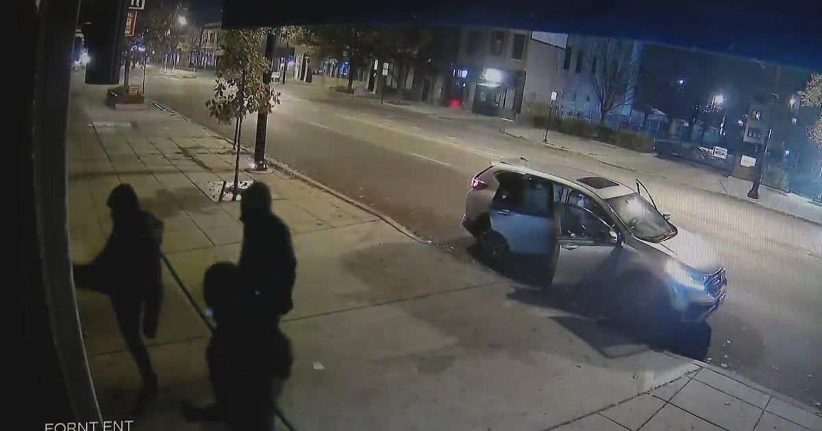 Burglars smash into Northwest Side auto body shops CBS Chicago