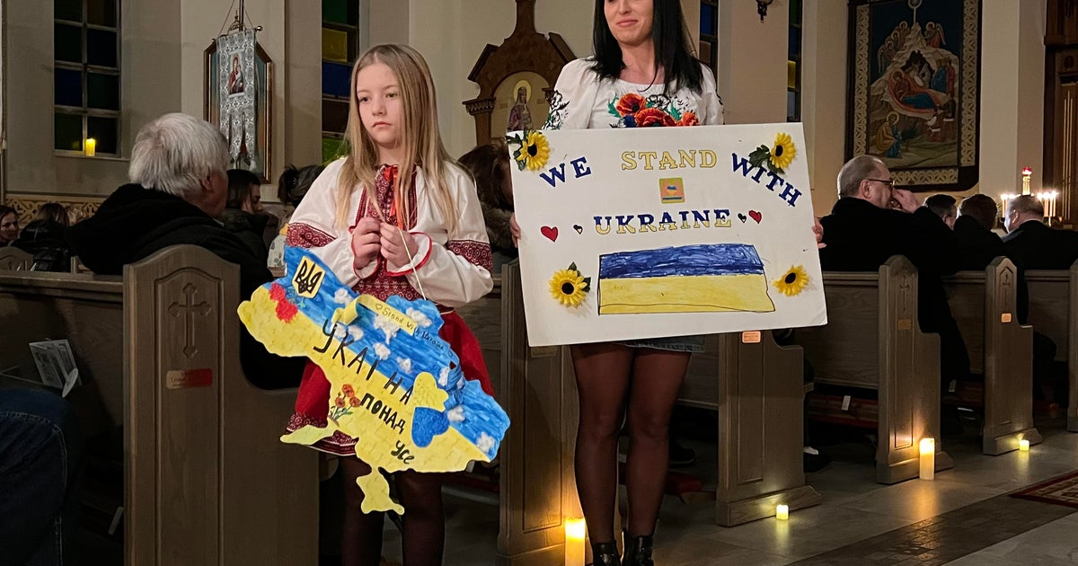 Candlelight prayer vigil held in Southfield to honor Ukraine one year after Russia invasion - Vimarsana News
