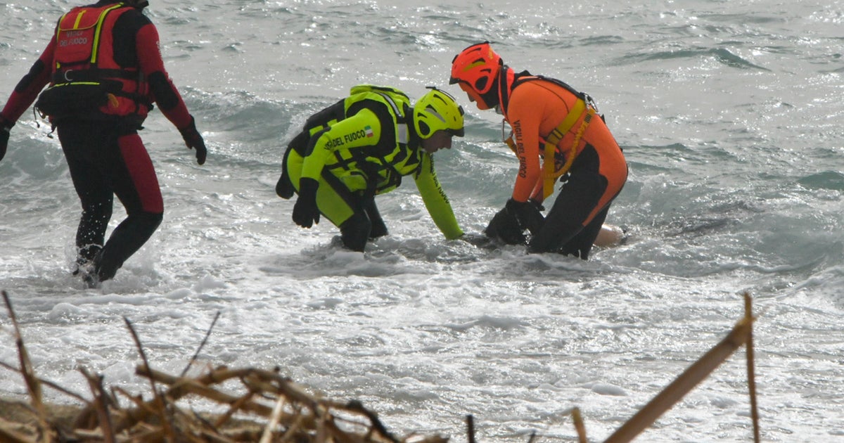 Dozens dead after migrant boat breaks apart off Italian coast