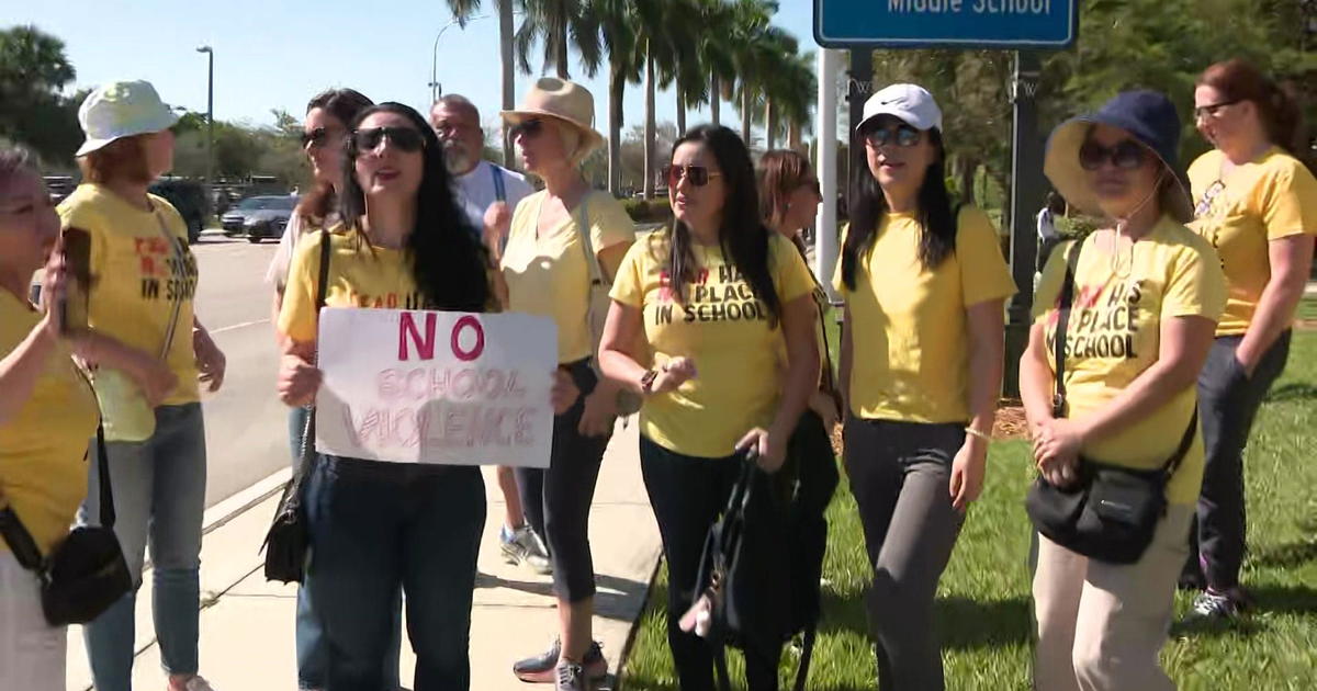 Moms and dads protest at Cypress Bay Significant University immediately after 3 lockdowns in 2 months