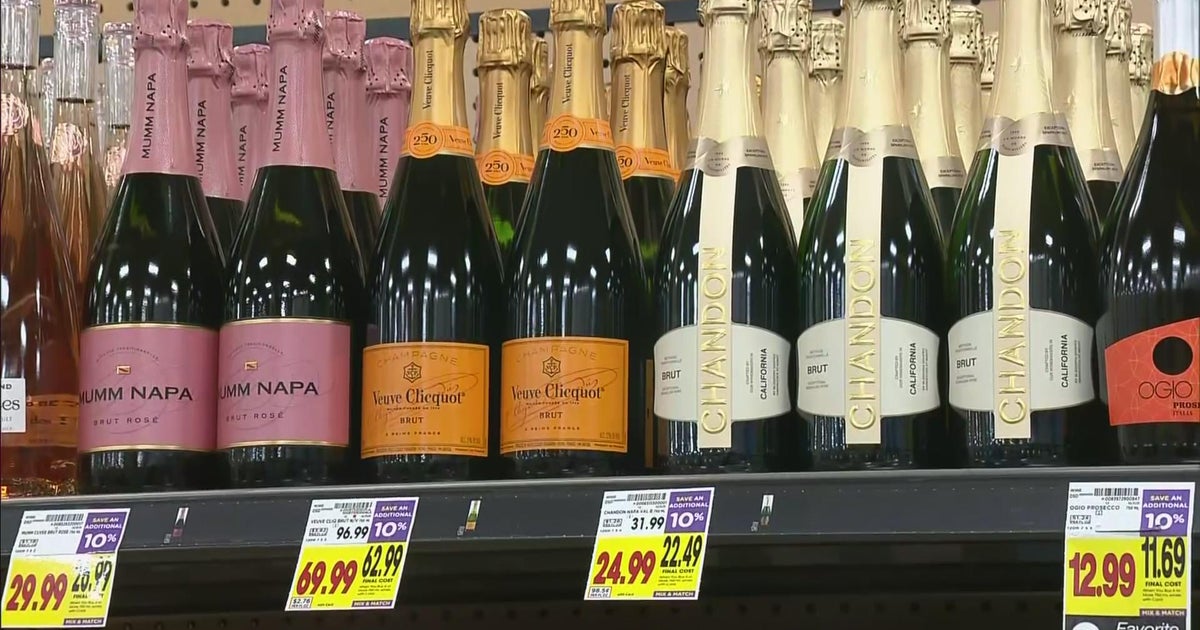 Wine for sale at grocery stores across Colorado after new law goes into
