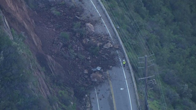 malibu-canyon-road-rock-slide.jpg 