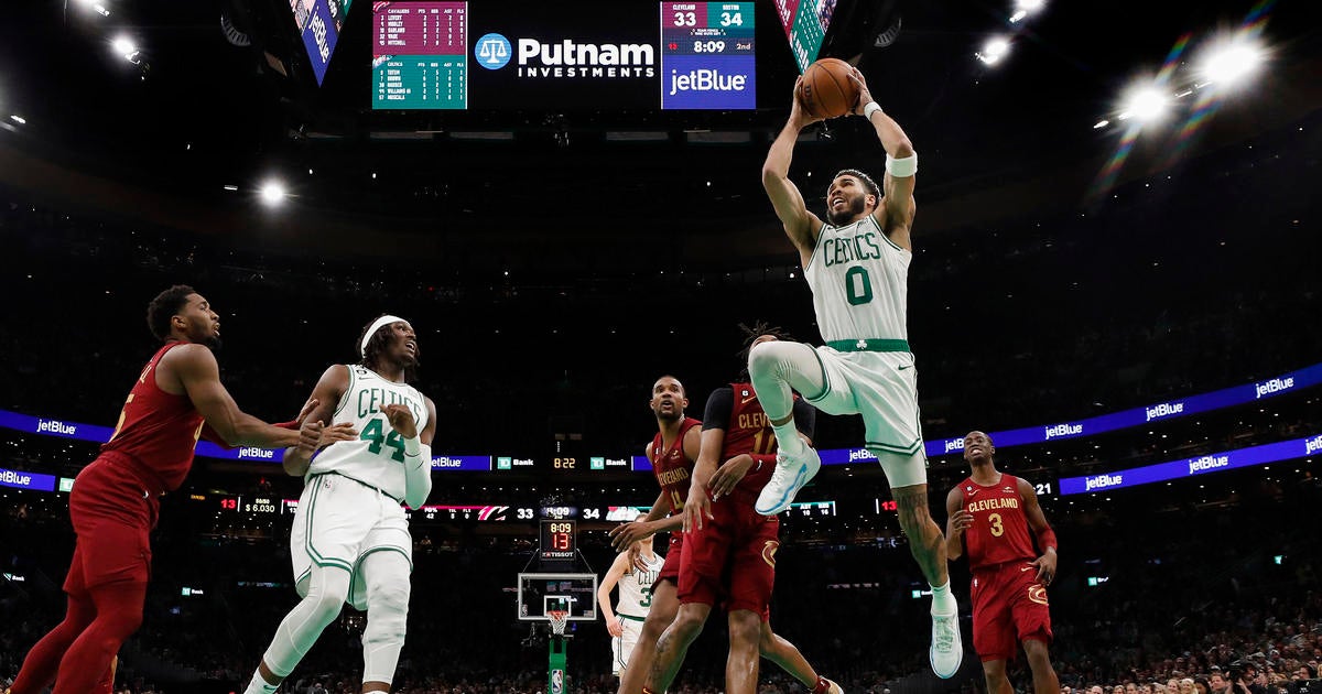 Tatums 40 Points Leads Celtics to Easy Knicks Win