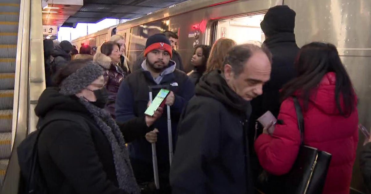 MTA, Gov. Kathy Hochul say LIRR schedule problems will be better next week - Vimarsana News