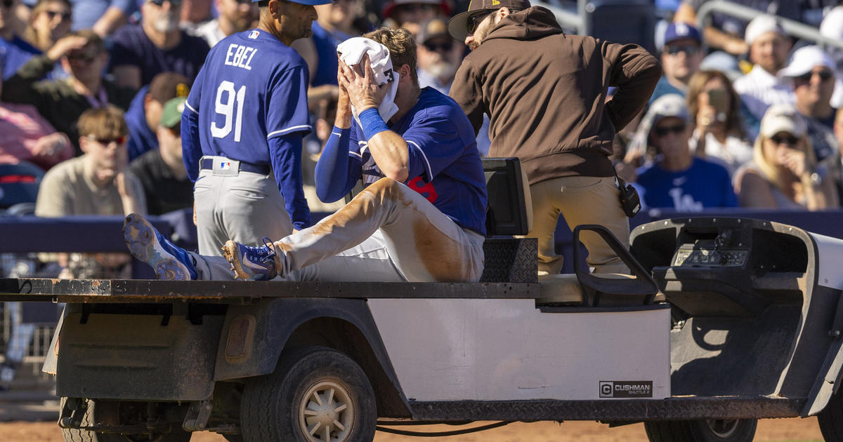 Dodgers SS Gavin Lux out for season after knee injury - CBS Los