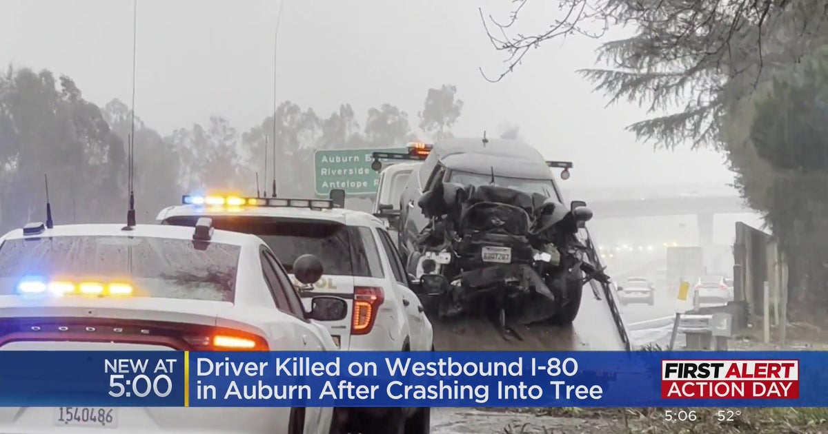 Driver killed after crashing into tree in Auburn - CBS Sacramento