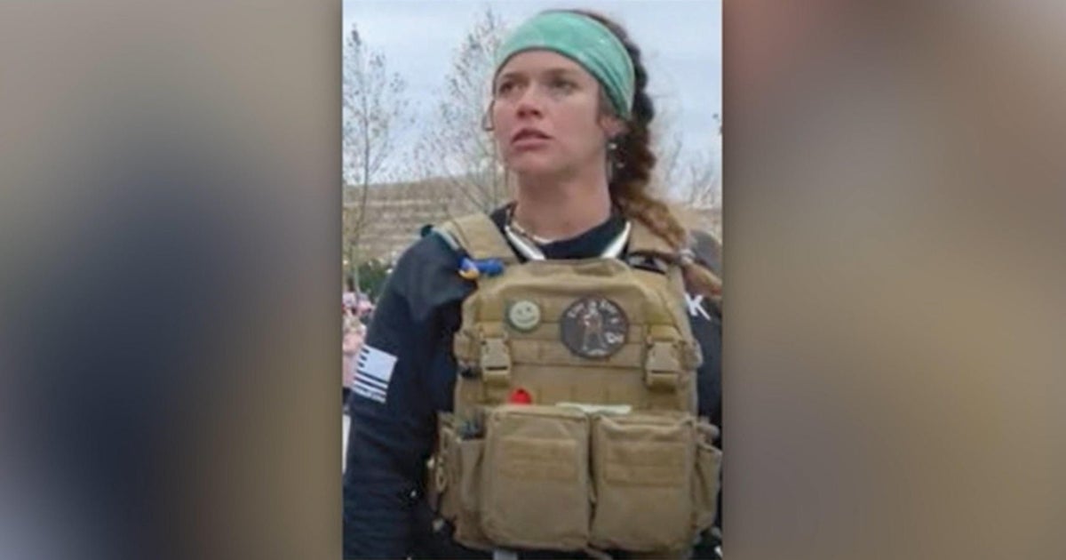 Capitol riot defendant from Lakeland sought by FBI after disappearing