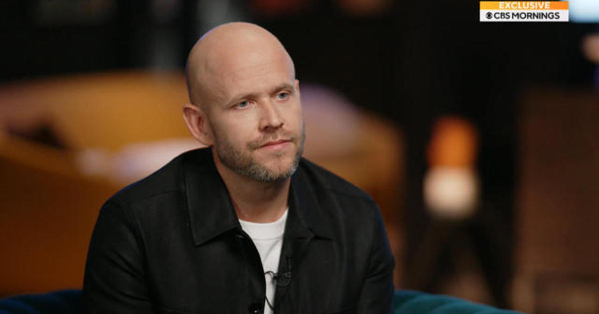 Spotify CEO explains issue of artists’ pay, says it’s “hard to change the narrative”
