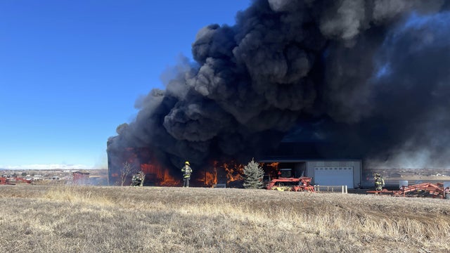 mountain-view-fire-rescue-barn-fire.jpg 