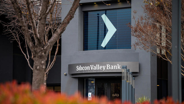 Silicon Valley Bank Headquarters As Shares Sink 