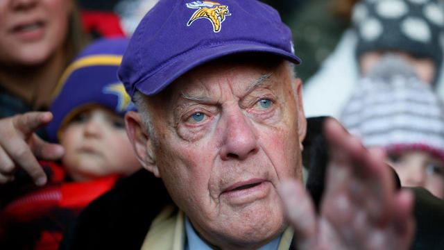Former Minnesota Vikings coach Bud Grant arrived at a ceremony Monday where a street was dedicated in his honor near the new Vikings stadium December 1, 2014 in Minneapolis, MN. ] Jerry Holt Jerry.holt@startribune.com 