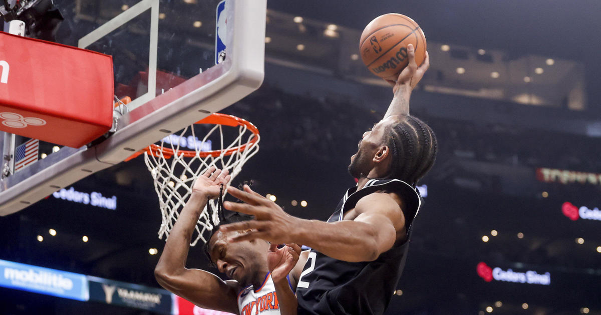 Kawhi Leonard going for a dunk with a straight face : r
