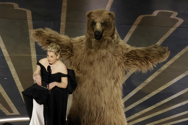 Elizabeth Banks' 'Cocaine Bear' outperforms 'Ant-Man 3' at the box office -  AS USA