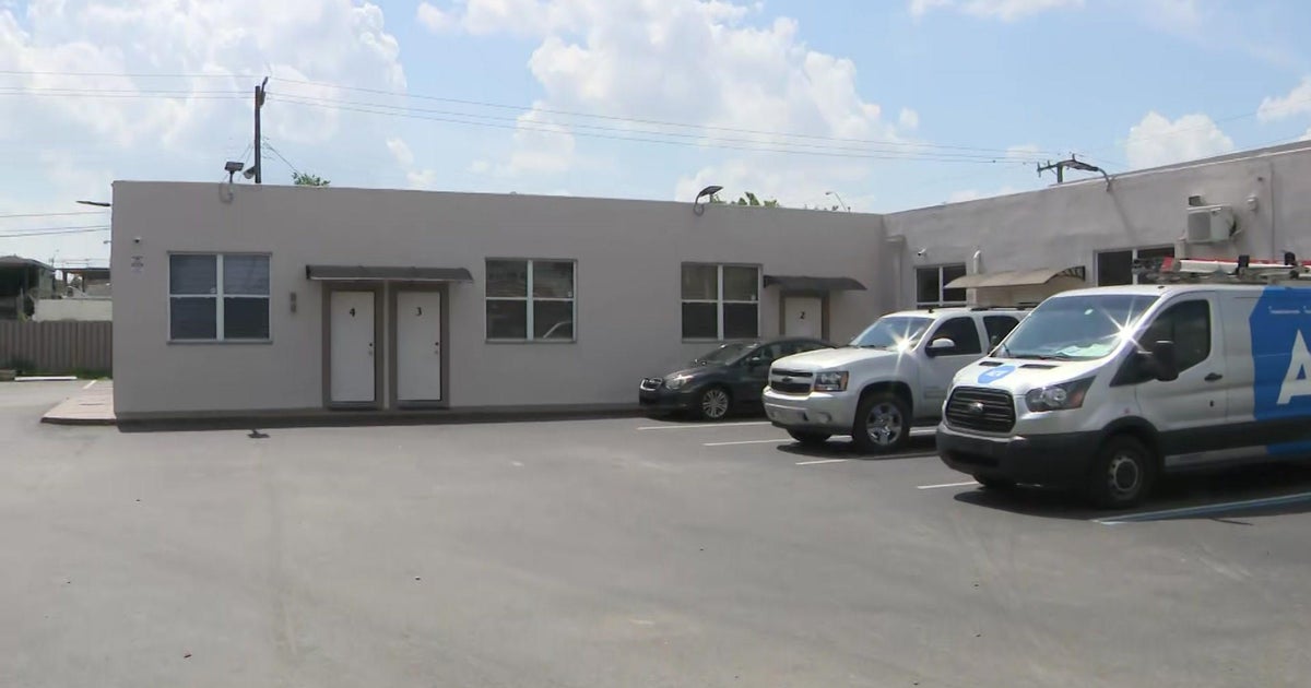 Some South Florida church buildings on verge of collapse about sheltering migrants
