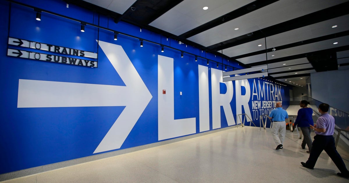 LIRR reroutes some trains from Grand Central Madison to Penn Station in response to overcrowding - Vimarsana News