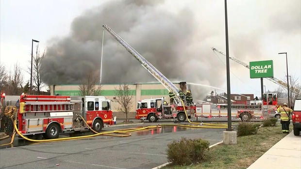 wright-530p-pkg-refeed-dollar-tree-fire-031323-frame-1584.jpg 