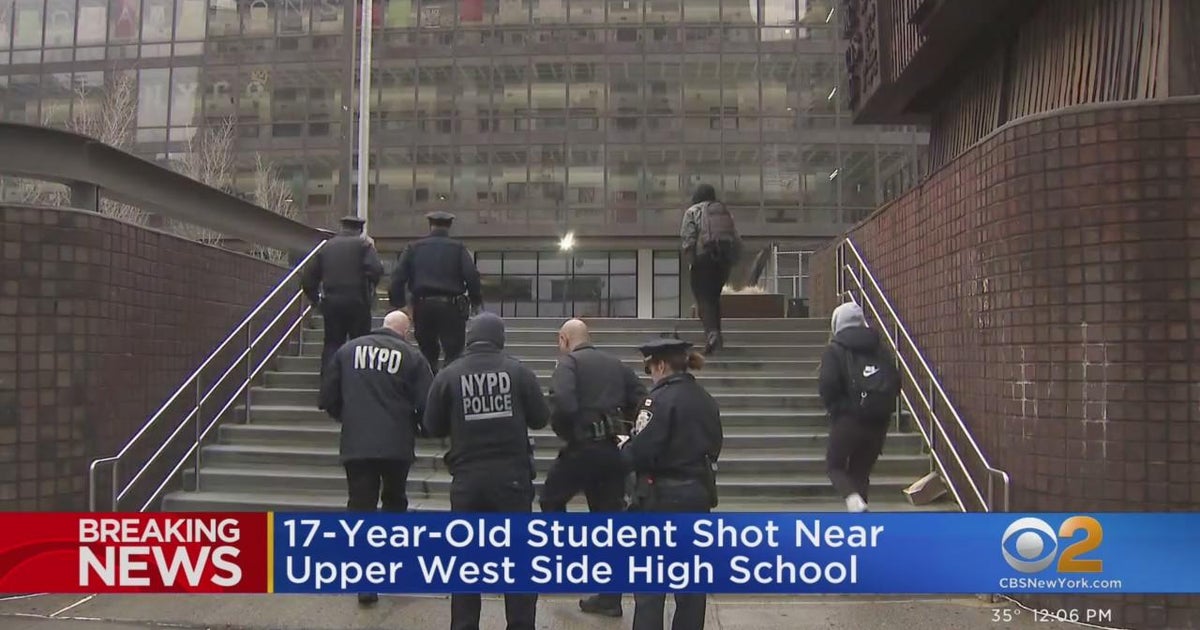 17-year-old shot near high school on Upper West Side - CBS New York