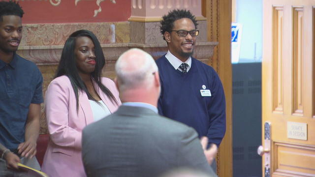 Jimmy Lee Day II makes history as first Black male to be named Colorado  Teacher of the Year - CBS Colorado