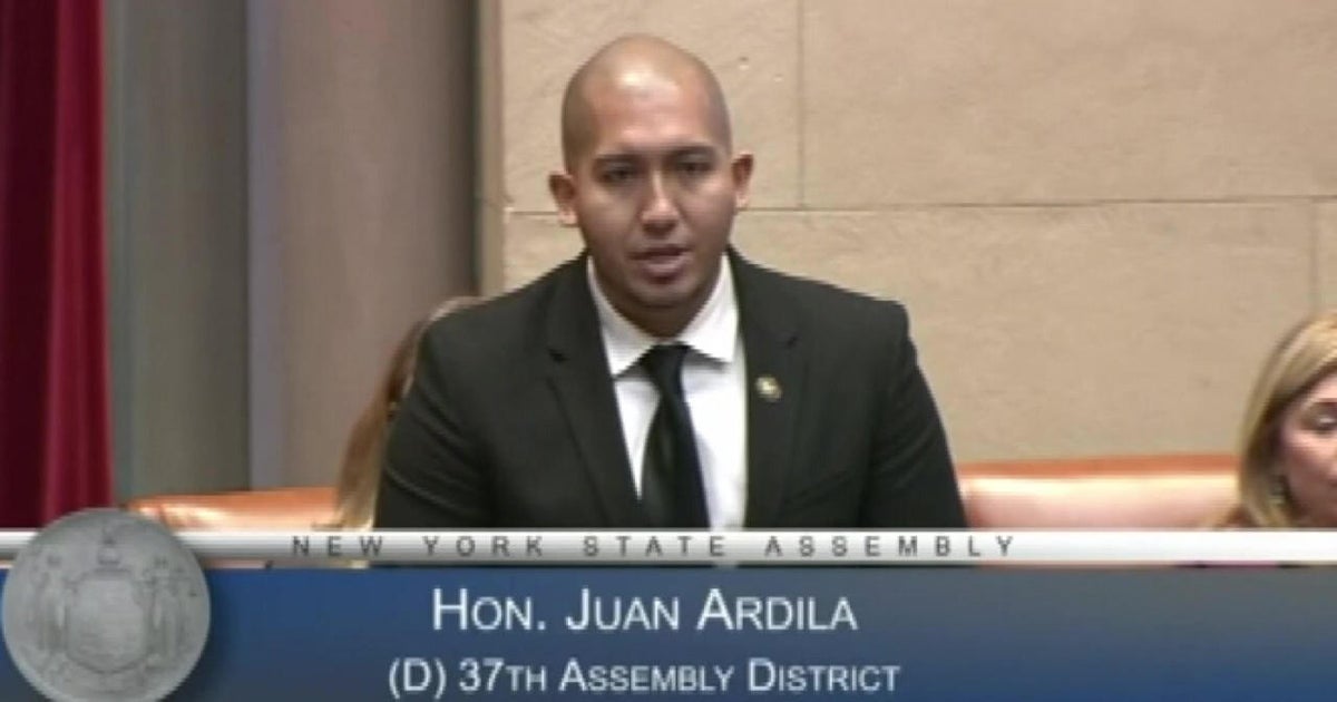 Gov. Kathy Hochul calls on Democratic Assemblyman Juan Ardila to resign ...