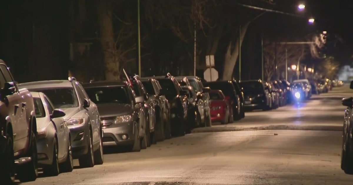 Rideshare driver shot while picking up passengers in Humboldt Park
