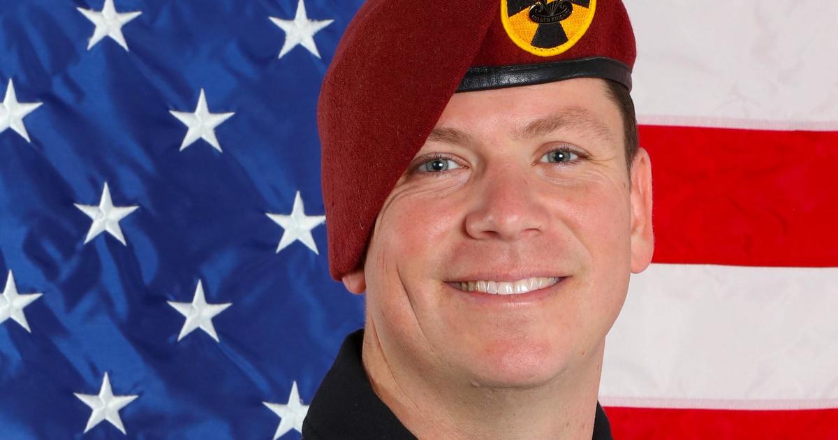 Army investigating after elite parachutist dies of injuries from training jump in Florida