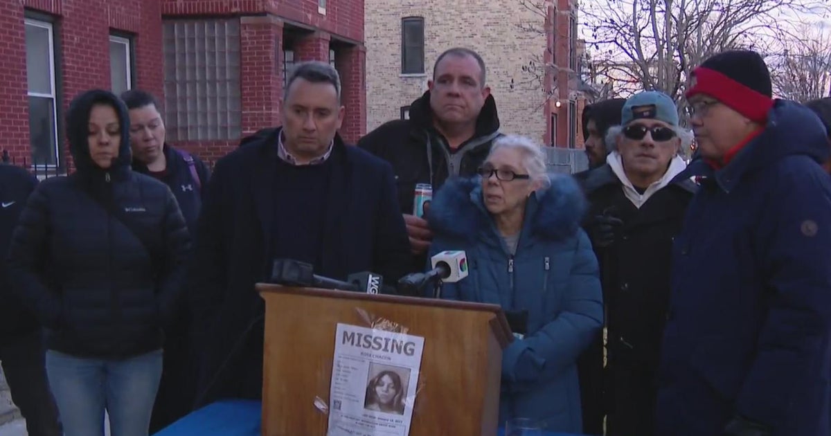 Little Village residents on edge after two women are found dead in ...