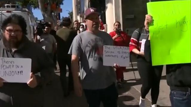 cbsn-fusion-los-angeles-school-workers-set-to-go-on-strike-unless-union-agreements-are-met-thumbnail-1812684-640x360.jpg 