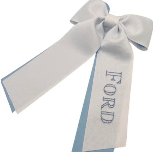 WINN AND WILLIAM Block Name Basket Bow