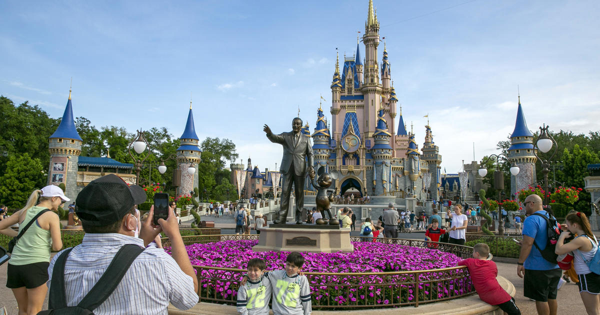Disney Environment, unions access deal with minimum  hourly wage