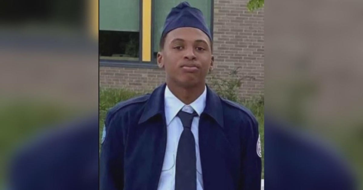 Friends, family of slain Baltimore teen hold vigil at park where he was shot - Vimarsana News