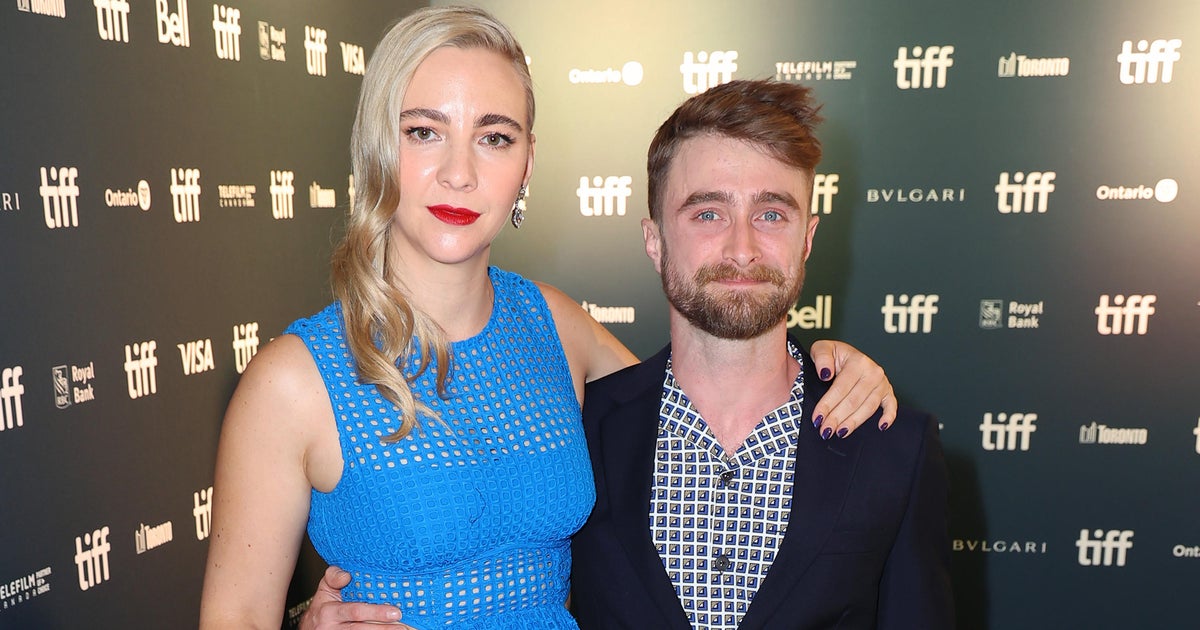 Daniel Radcliffe and longtime girlfriend Erin Darke expecting first child - Vimarsana News