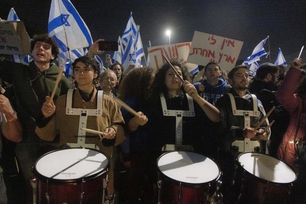 Israelis continue protest against gov't judicial overhaul plan 