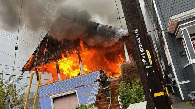 Oakland two-alarm house fire 