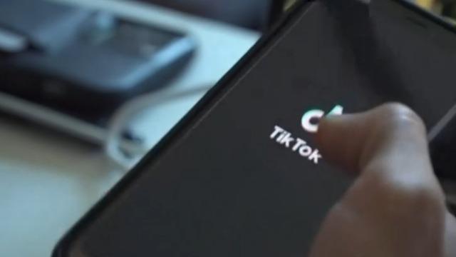 cbsn-fusion-multiple-lawmakers-call-for-a-nationwide-tiktok-ban-thumbnail-1838761-640x360.jpg 