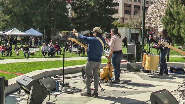 Live Music at Yerba Buena Gardens 