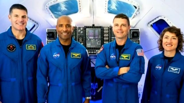 cbsn-fusion-nasa-announces-crew-for-first-trip-back-to-the-moon-in-over-50-years-thumbnail-1852166-640x360.jpg 