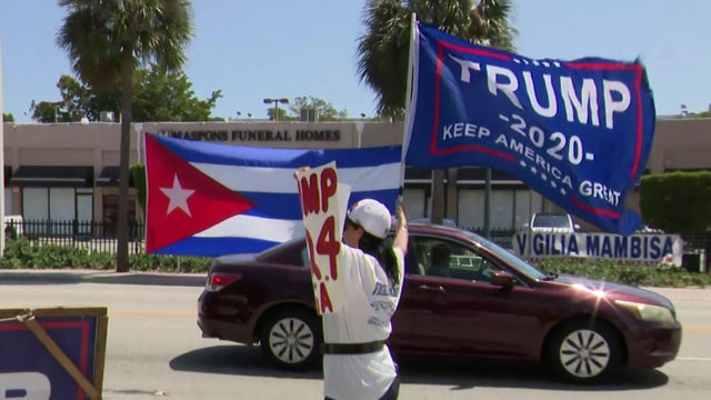 trump-supporters-versailles-restaurant-4-4-23.jpg 