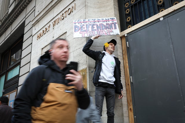 New York Grand Jury Votes To Indict Former President Trump 