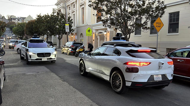 Waymo cars in San Francisco 