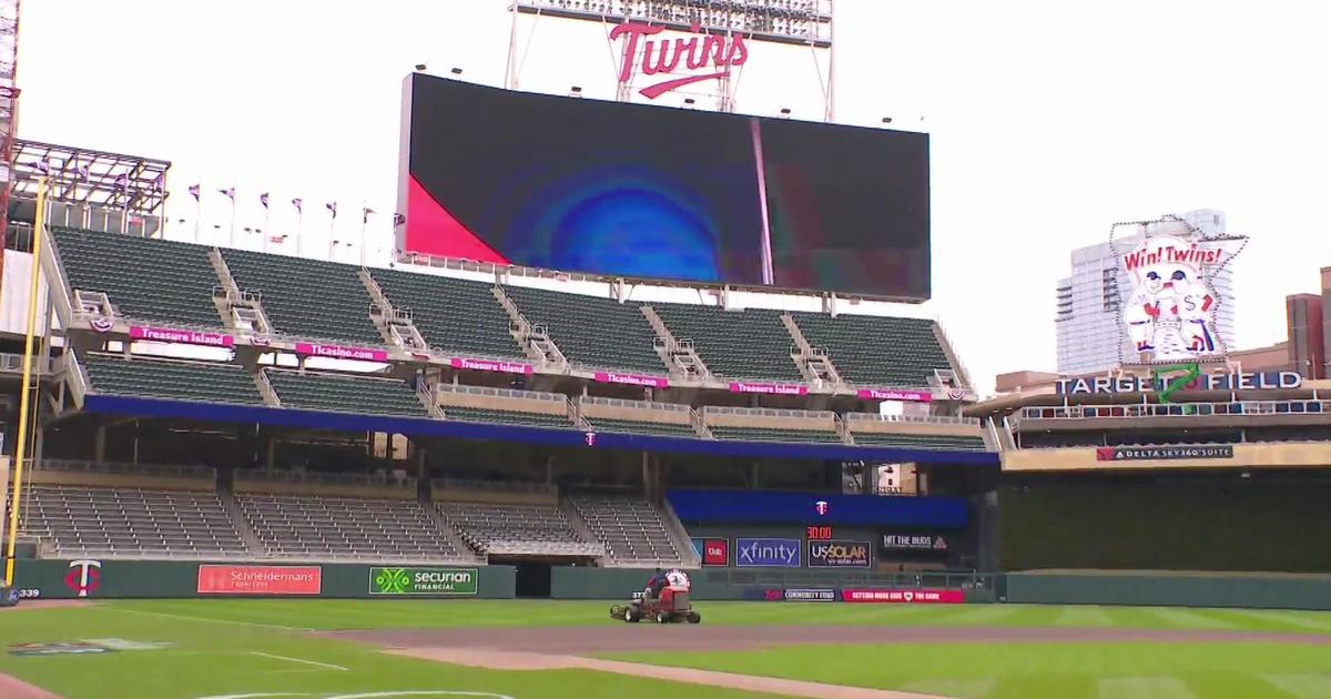 Target Field dries out in time for Twins to play