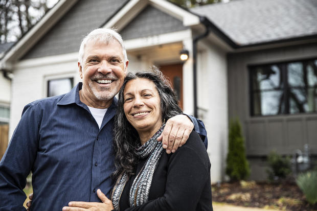 why-seniors-should-get-a-reverse-mortgage.jpg 