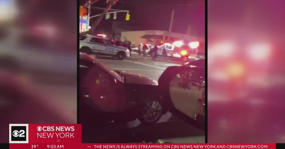 Man shot and killed outside St. Albans nightclub - CBS New York