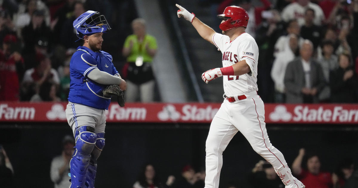 Anthony Rendon, Hunter Renfroe hit homers in Angels' victory